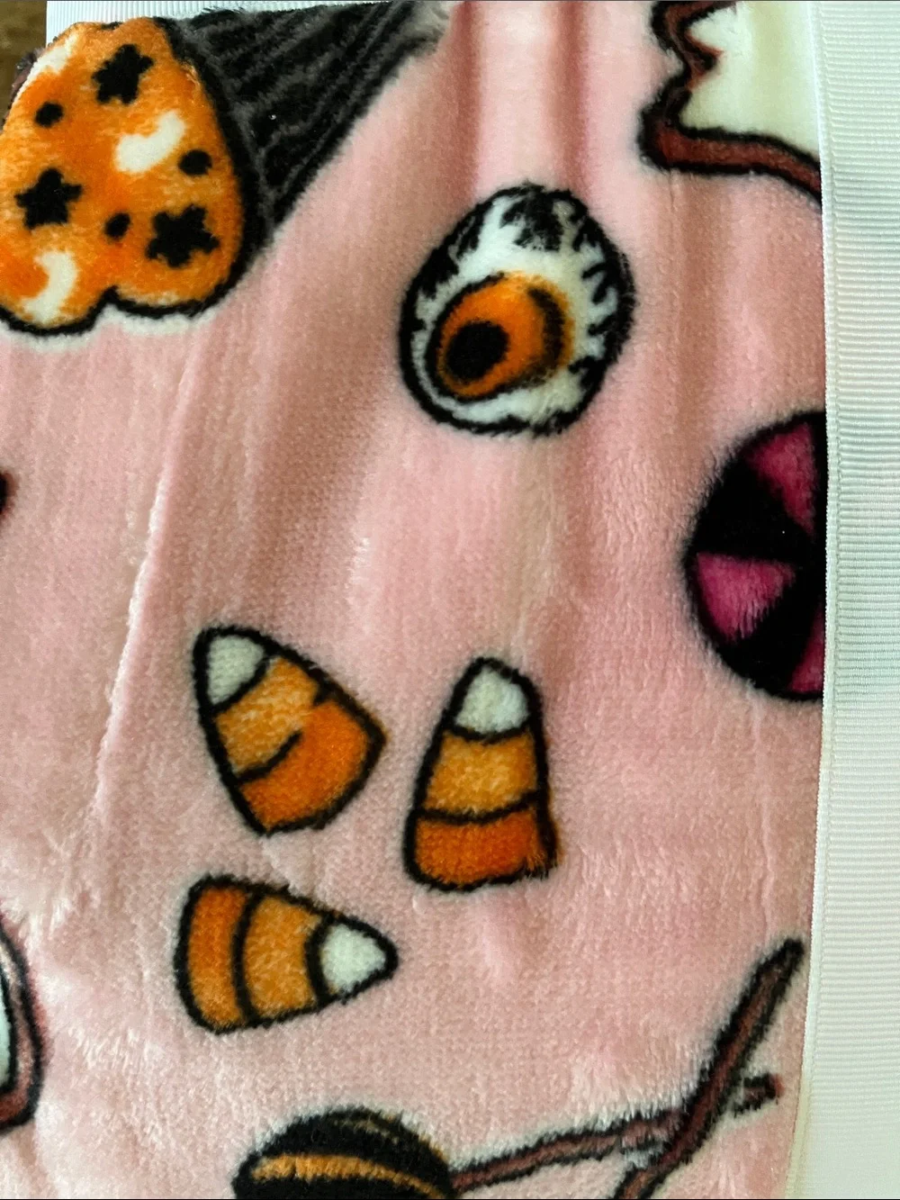 Isaac Mizrahi Pink Halloween Treats Plush Throw Blanket
